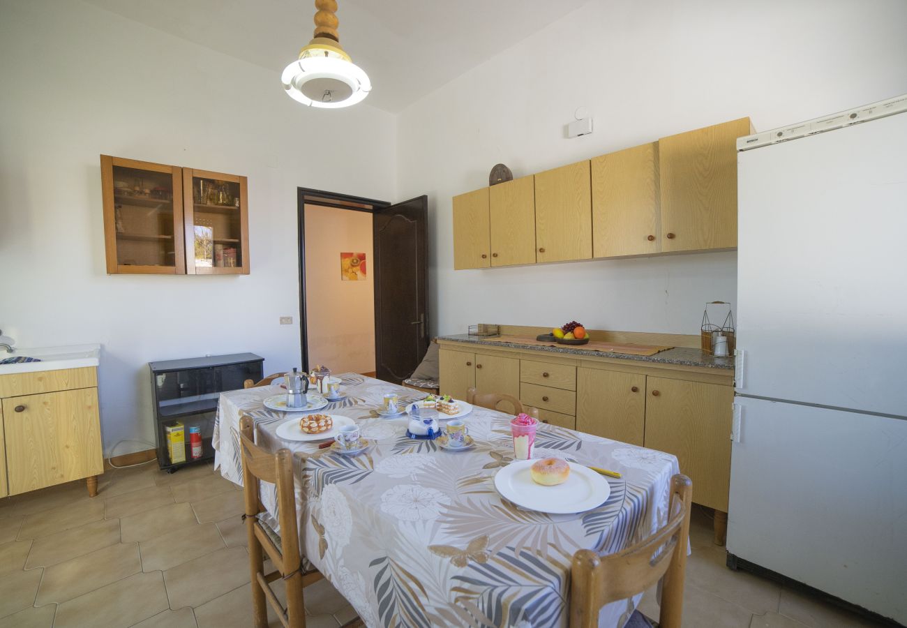 Villa in Lecce - Strandhaus mit Außenbereich 2 Badezimmer v701