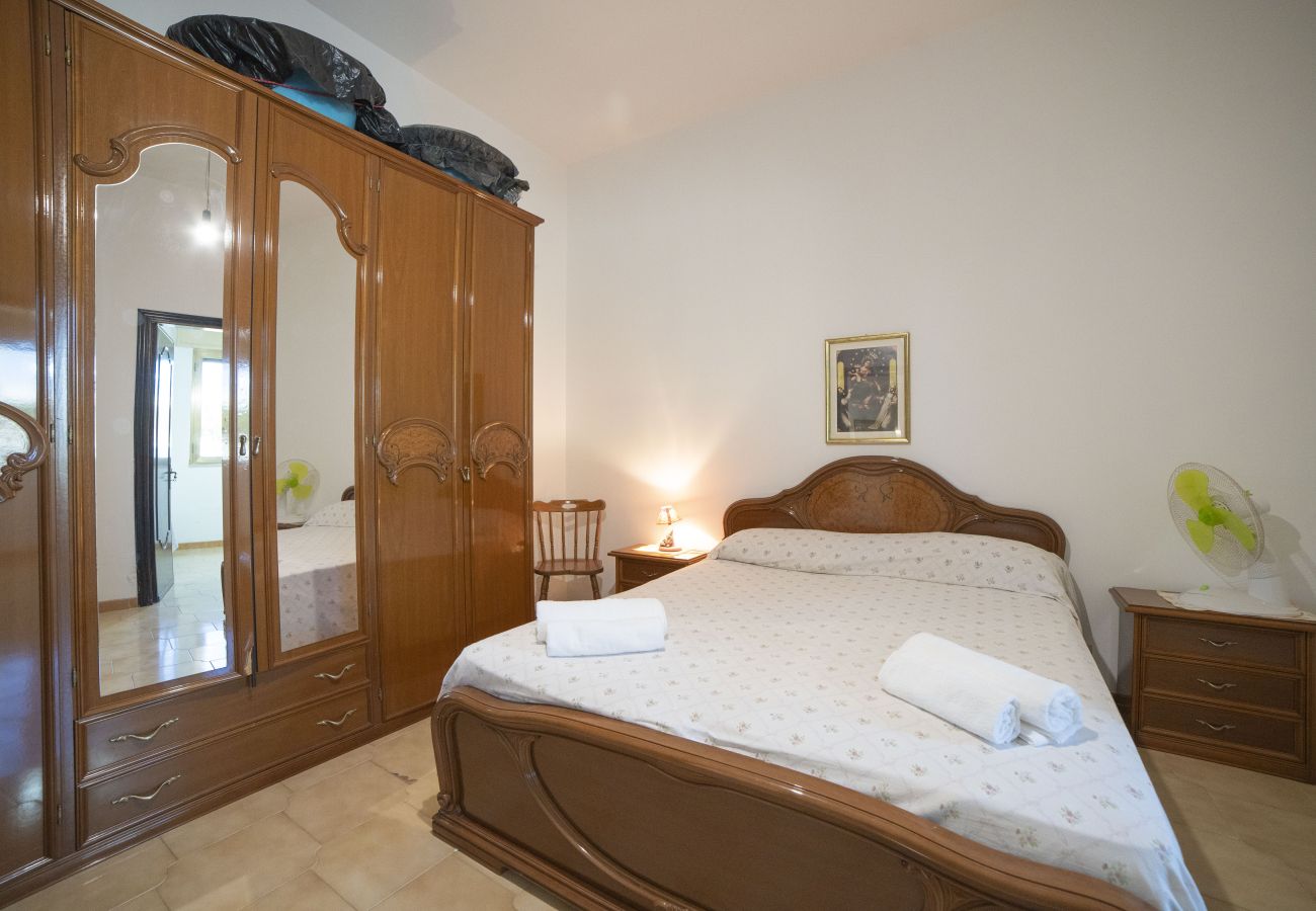 Villa in Lecce - Strandhaus mit Außenbereich 2 Badezimmer v701