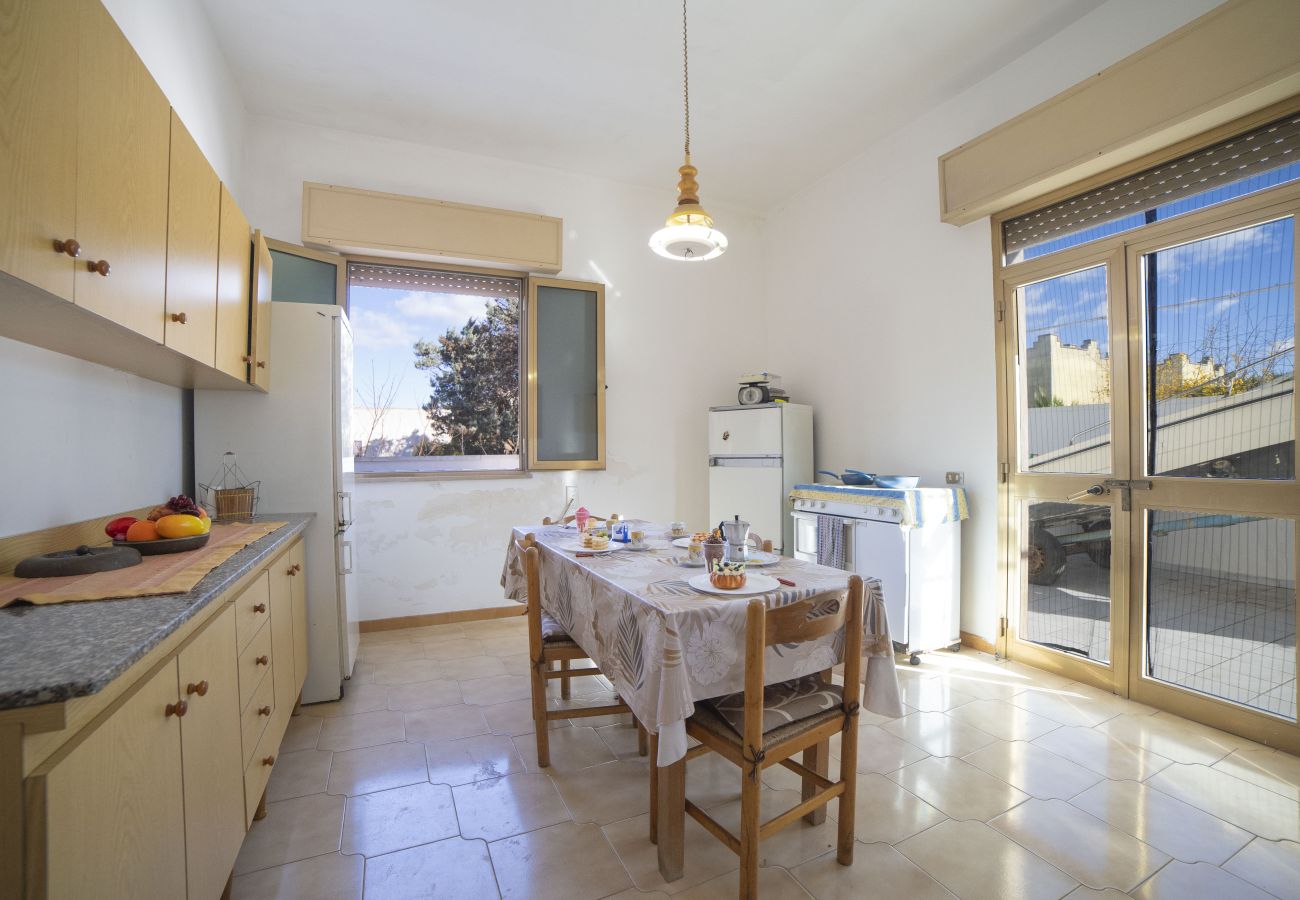 Villa in Lecce - Strandhaus mit Außenbereich 2 Badezimmer v701