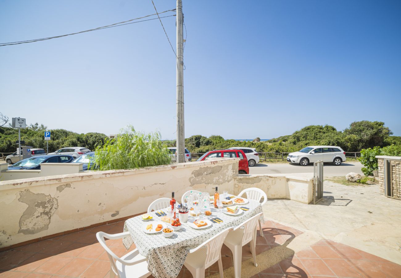 Villetta a Lido Marini - Villetta fronte spiaggia vista mare sabbia fine v780