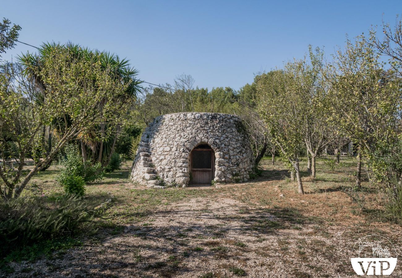 Villa in Carpignano Salentino - Villa with private pool and soccer field 5 bedrooms 5 bathrooms in Apulia m400