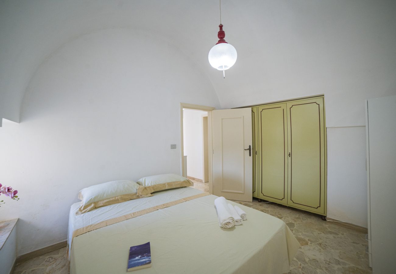 Villa in Lido Marini - Beachfront villa sea view fine sand v780