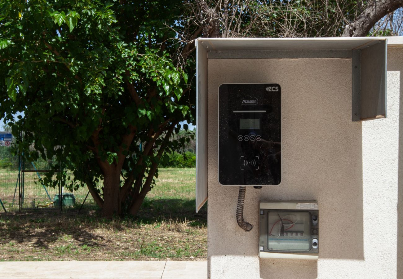 Villa/Dettached house in Carpignano Salentino - Villa pool garden trulli photovoltaic well box v900